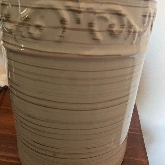 Pfaltzgraff Trellis White Scroll Design Utensil Crock Stoneware 7”H Cottagecore - Picture 6 of 12